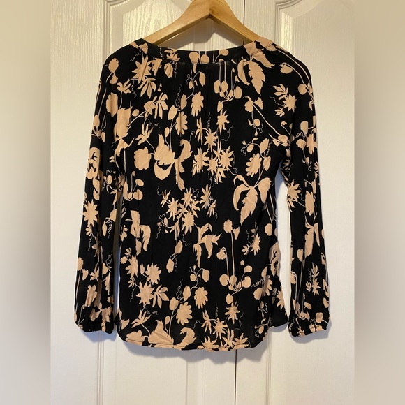 Ann Taylor Petite NWT Floral Long Sleeve Blouse Size XSP - Picture 5 of 7